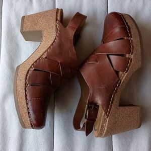 Aetrex Brown Leather Woven Mule/Clogs_8.5